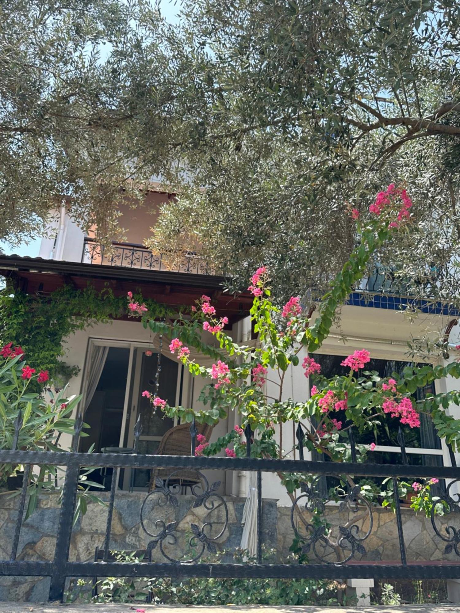 Beyaz Ev Apartment Seferihisar Bagian luar foto